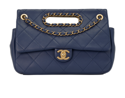 A Real Catch Flap, Leather, Blue, 29690133(2019), 2*